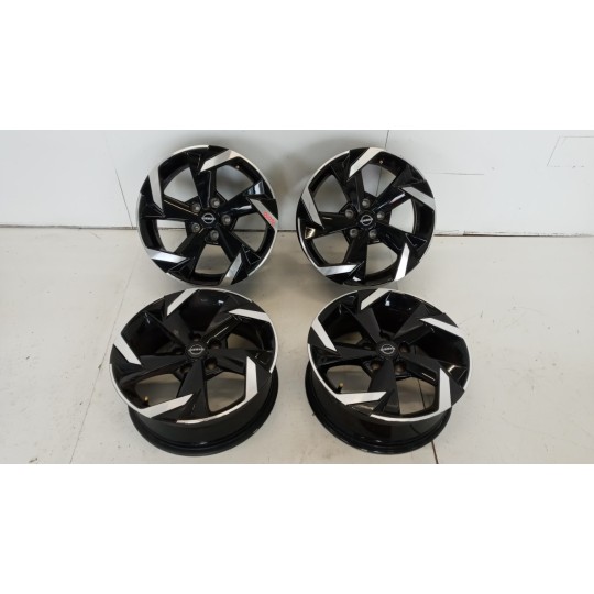 KIT ALLOY WHEELS  NISSAN Juke 2019> used