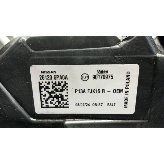 RIGHT HEADLIGHT LED LAMP  NISSAN Juke 2019> used