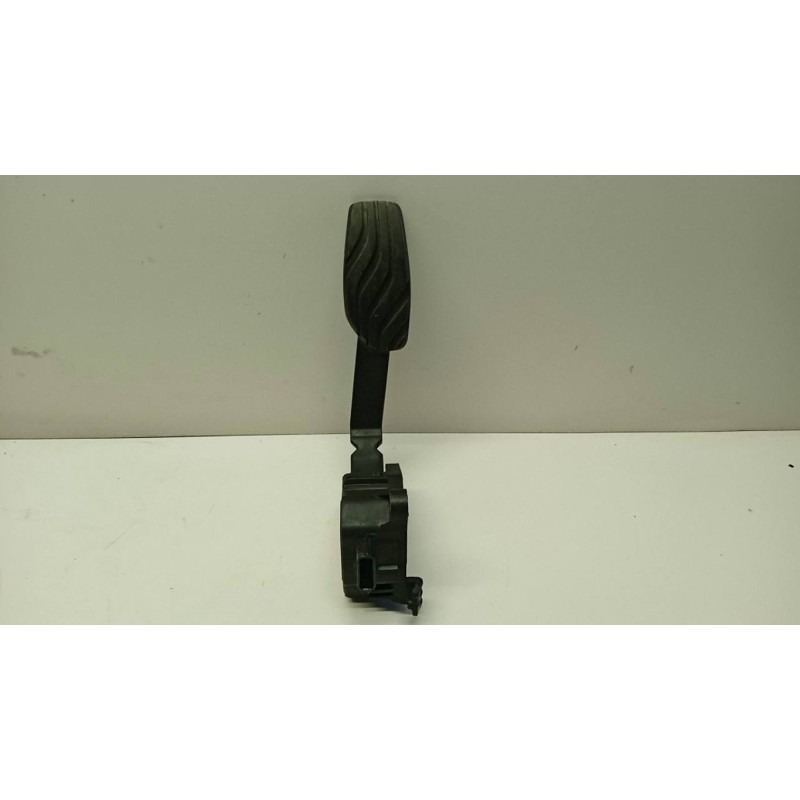 NISSAN ELETRONIC THROTTLE PEDAL  NISSAN Juke 2019> used