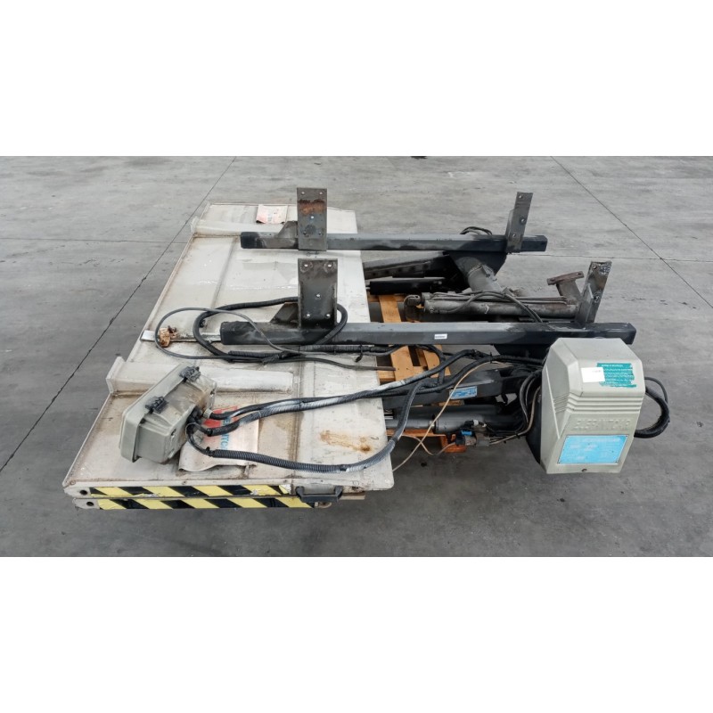 MERCEDES-BENZ truck SPONDA IDRAULICA MERCEDES-BENZ truck Atego 970 usato