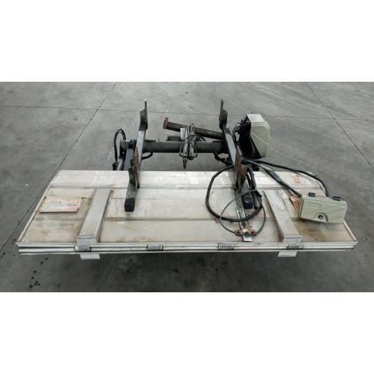 SPONDA IDRAULICA MERCEDES-BENZ truck Atego 970 usato