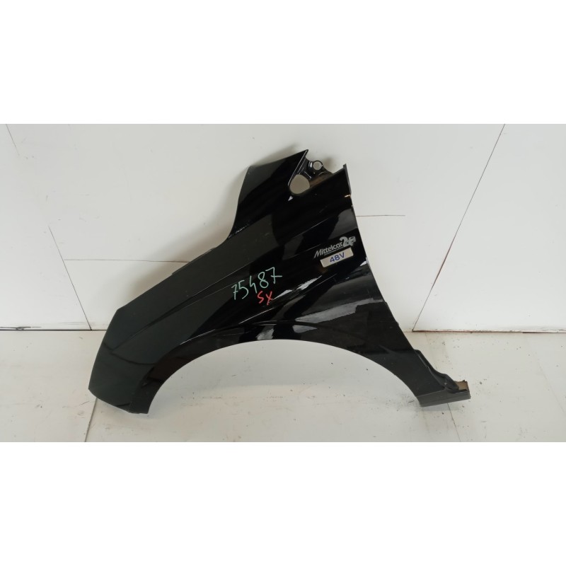 HYUNDAI LEFT FRONT MUDGUARD  HYUNDAI i20 2020 > used