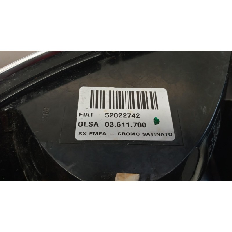 FIAT FARO POSTERIORE ESTERNO SINISTRO FIAT F.500X (5F) 2014>2019 usato