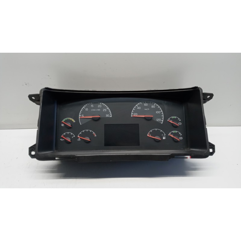 VOLVO truck QUADRO STRUMENTI VOLVO truck FH13 usato