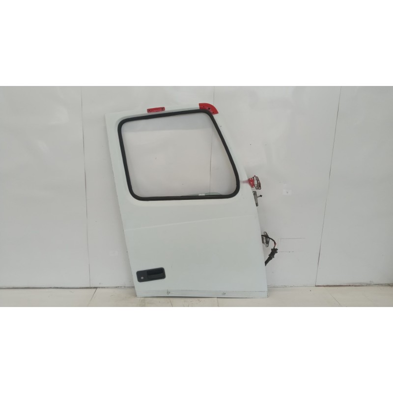 VOLVO truck RIGHT FRONT DOOR  VOLVO truck FH13 used