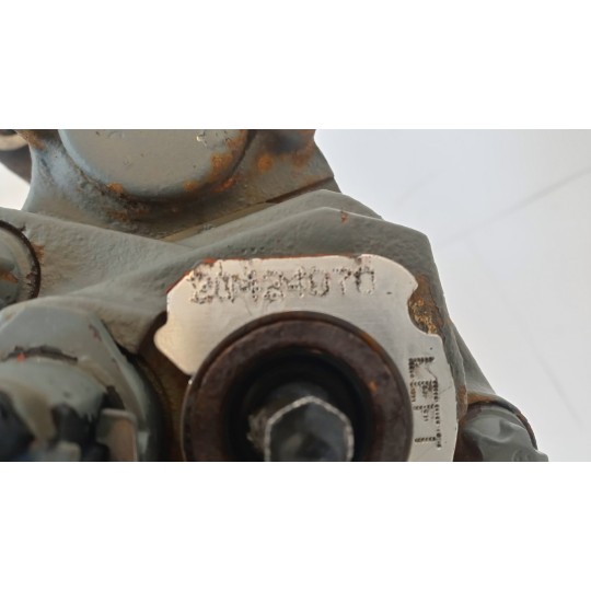 PINZA ANTERIORE SINISTRA VOLVO truck FH12 II 2002>2008 usato