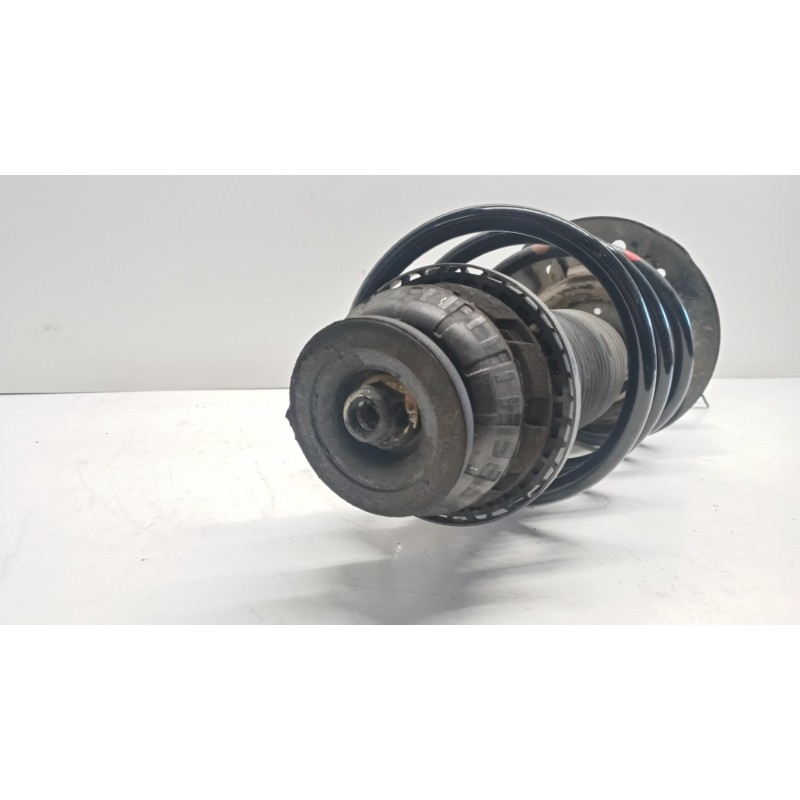 NISSAN RIGHT FRONT SHOCK ASSORBER NISSAN Juke 2019> used