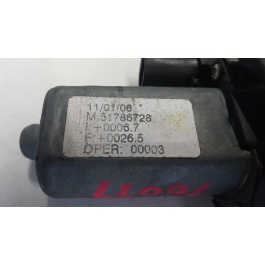 ALZA VETRI ANTERIORI DESTRO FIAT F.Grande Punto 2005>2012 usato