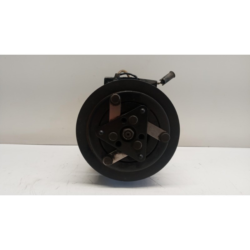 VOLVO truck COMPRESSORE ARIA CONDIZIONATA VOLVO truck FH12 II 2002>2008 usato