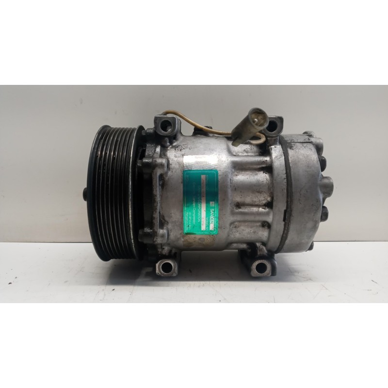 VOLVO truck COMPRESSORE ARIA CONDIZIONATA VOLVO truck FH12 II 2002>2008 usato