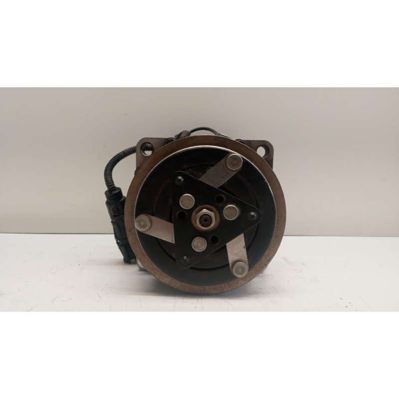 MAN COMPRESSORE ARIA CONDIZIONATA MAN TGS usato