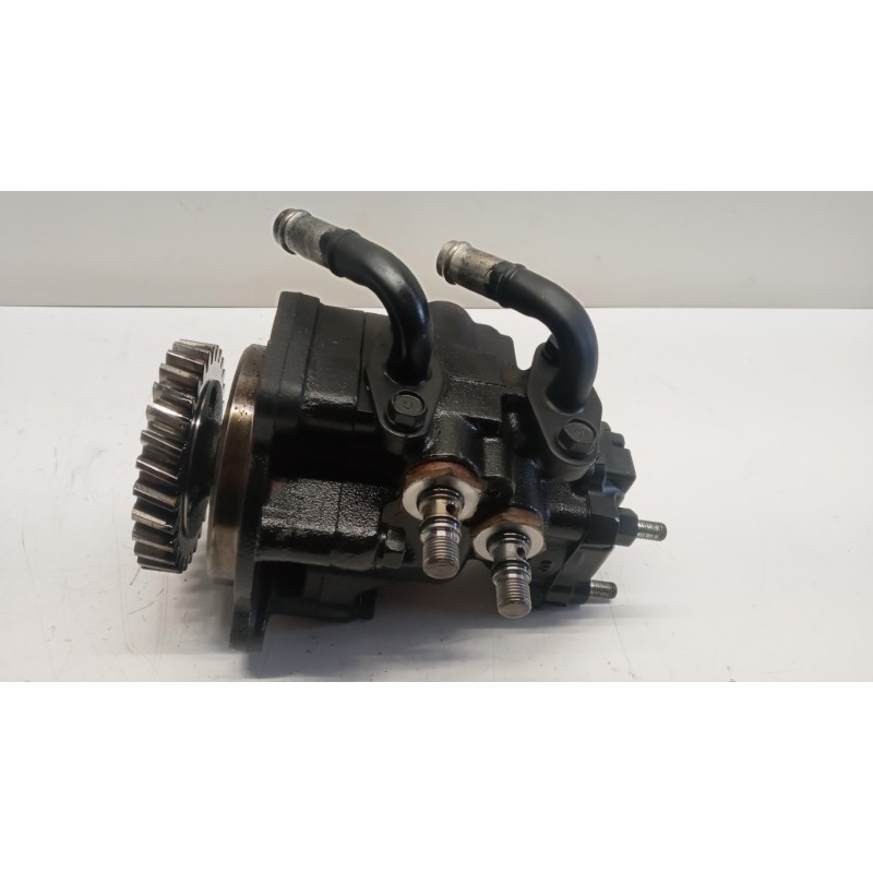 ISUZU STEERING PUMP ISUZU N2R used