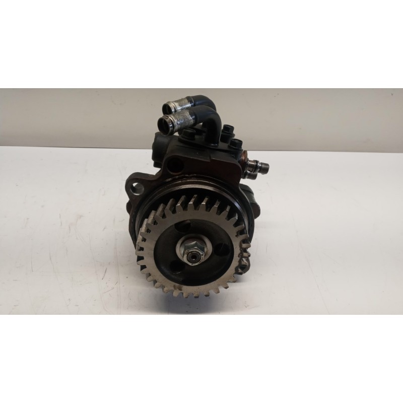 ISUZU STEERING PUMP ISUZU N2R used