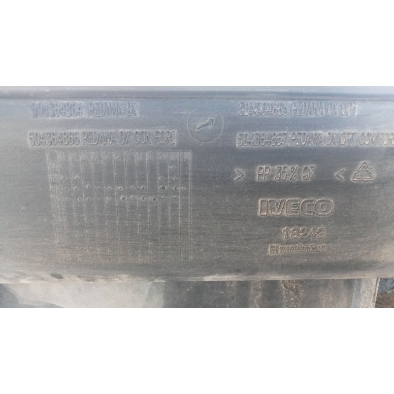 IVECO PEDANA SALITA A/DX IVECO Stralis 2007>2013 usato
