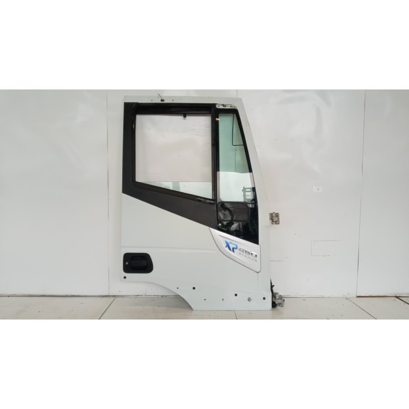 IVECO RIGHT FRONT DOOR  IVECO Stralis 2013> used