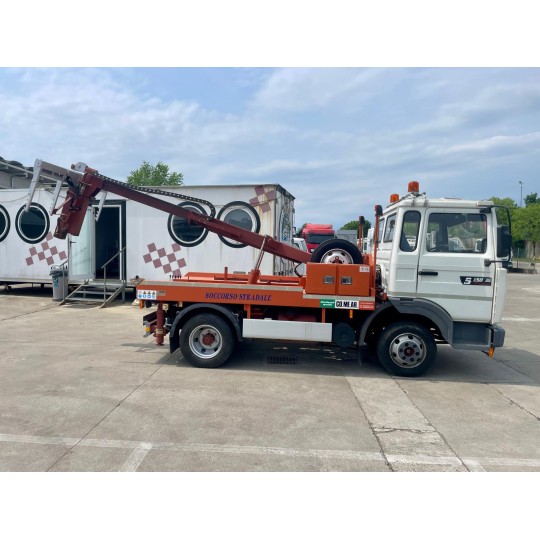 RENAULT truck RENAULT SOCCORSO STRADALE MIDLINER 150