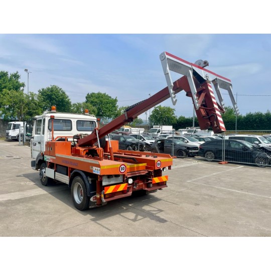 RENAULT truck RENAULT SOCCORSO STRADALE MIDLINER 150