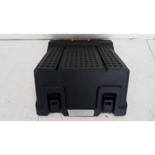 COPERCHIO PORTABATTERIA SCANIA Serie R 2014> usato