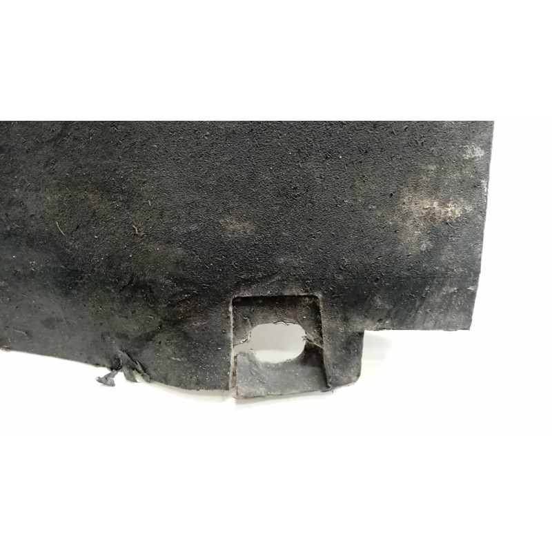 FIAT PLASTIC MUDGUARDS TO THE RIGHT FIAT F.500X (5F) 2014>2019 used