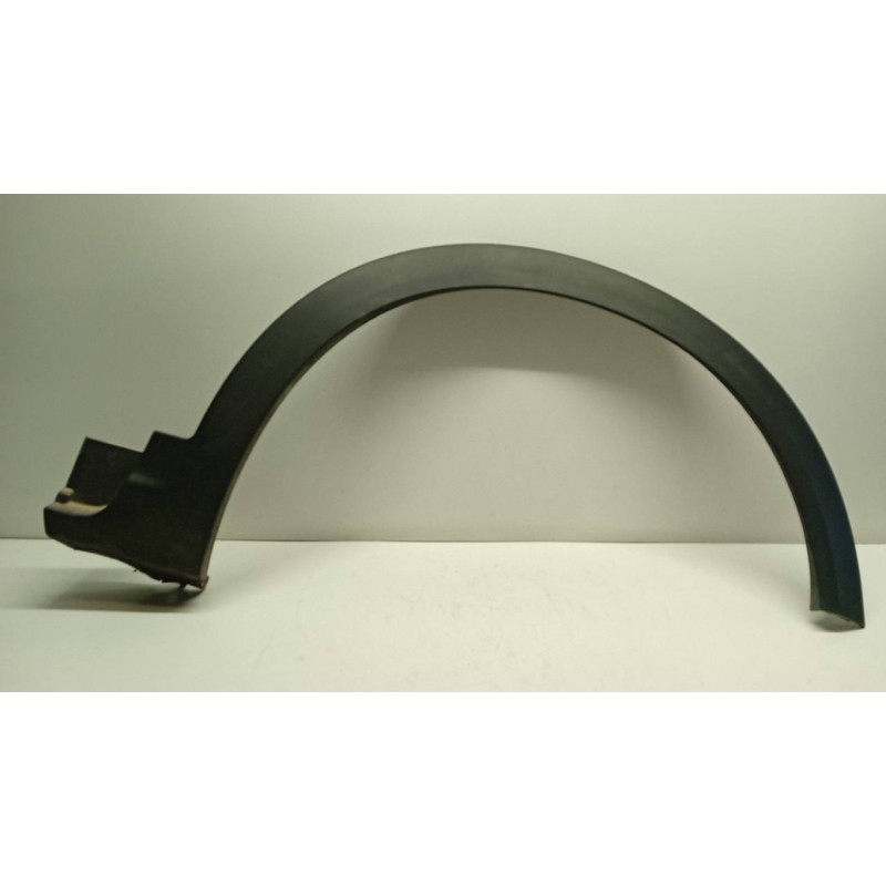 FIAT PLASTIC MUDGUARDS TO THE RIGHT FIAT F.500X (5F) 2014>2019 used