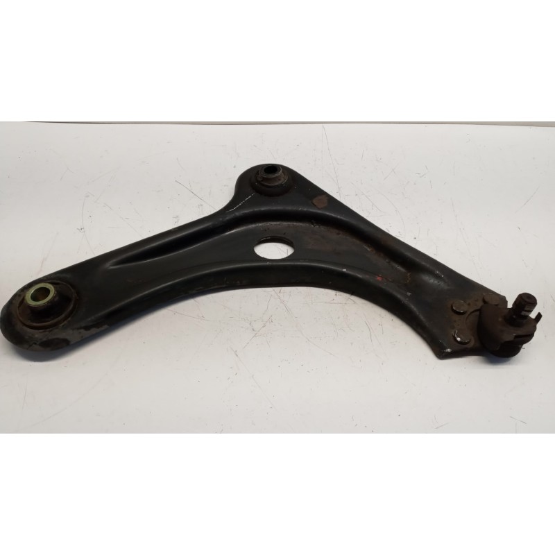 CITROEN CONTROL ARM FRONT LOWER RIGHT  CITROEN C3 2016>2020 used