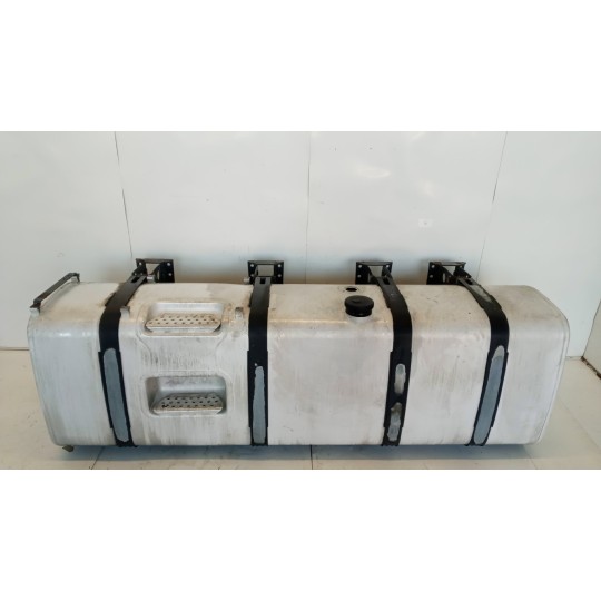 SERBATOIO CARBURANTE RENAULT truck T 2014> usato