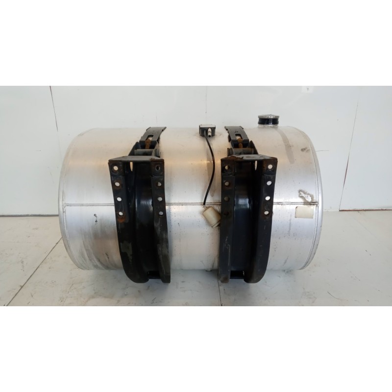 RENAULT truck SERBATOIO CARBURANTE RENAULT truck T 2014> usato