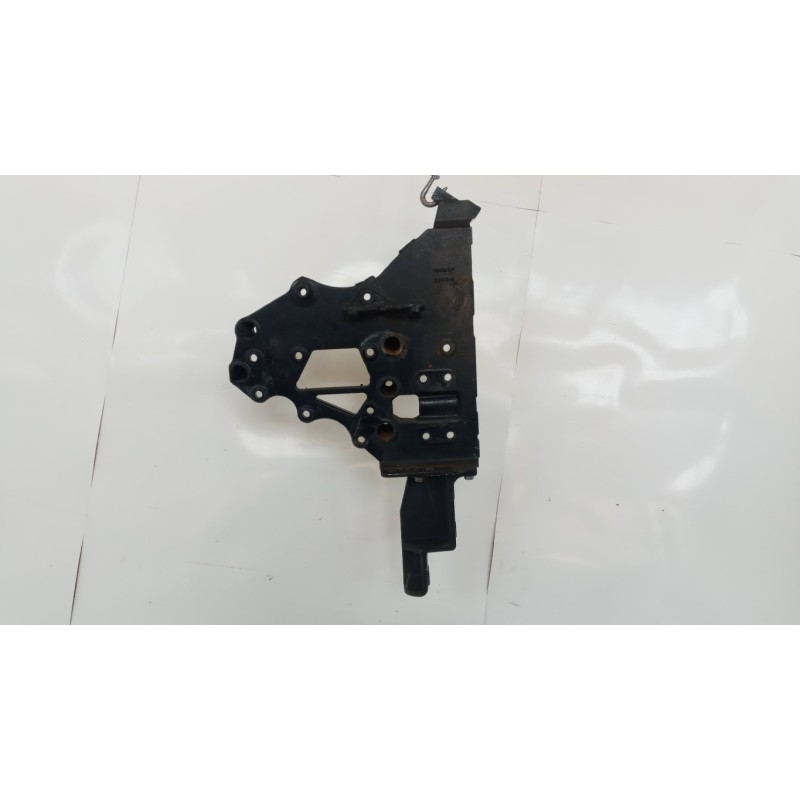 RENAULT truck SUPPORTO PARAURTO RENAULT truck T 2014> usato