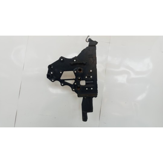 SUPPORTO PARAURTO RENAULT truck T 2014> usato