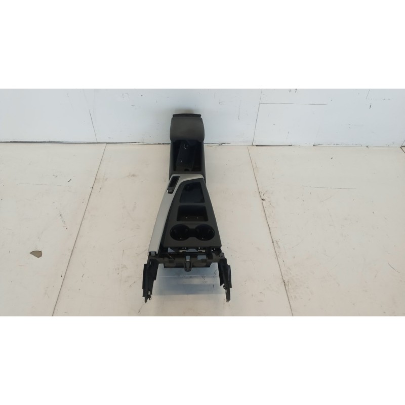 AUDI KIT SELLERIA AUDI A4 2019> Allroad usato