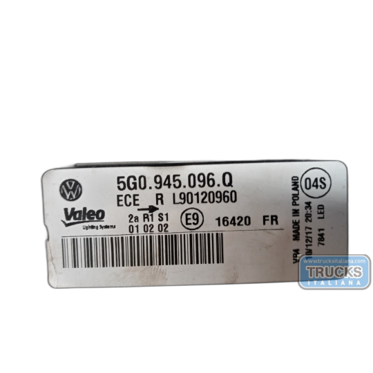 FARO POST ESTERNO LED DESTRO VOLKSWAGEN Golf 7.2 2017>2019 usato