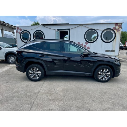 HYUNDAI TUCSON IX35 2WD hev