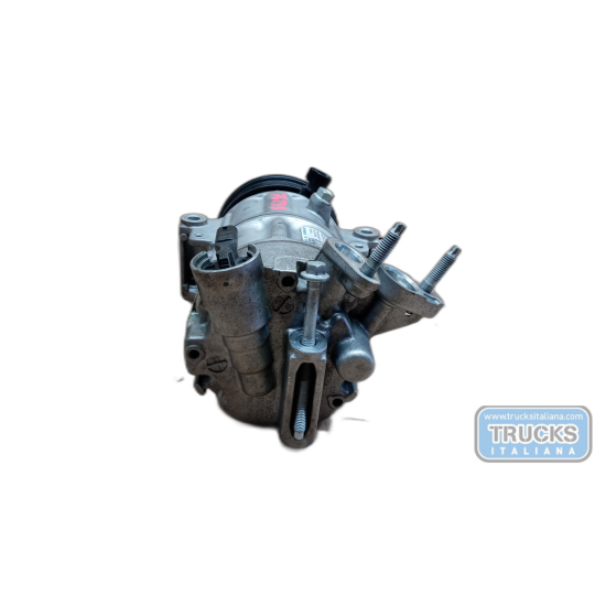 COMPRESSORE ARIA CONDIZIONATA FORD Fiesta 2017> usato