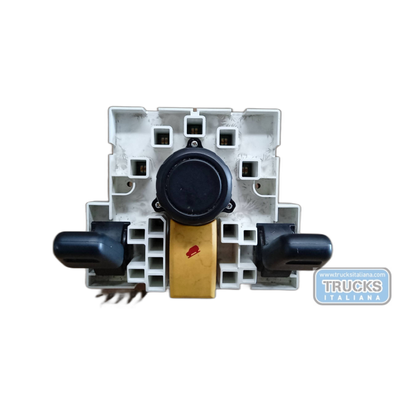 LAND ROVER INTERRUTTORI E PULSANTI ABITACOLO LAND ROVER Discovery 2004>2009 usato