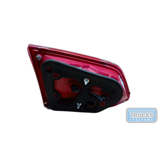 RIGHT REAR LIGHT ON BACK  VOLKSWAGEN Passat 2010>2014 used