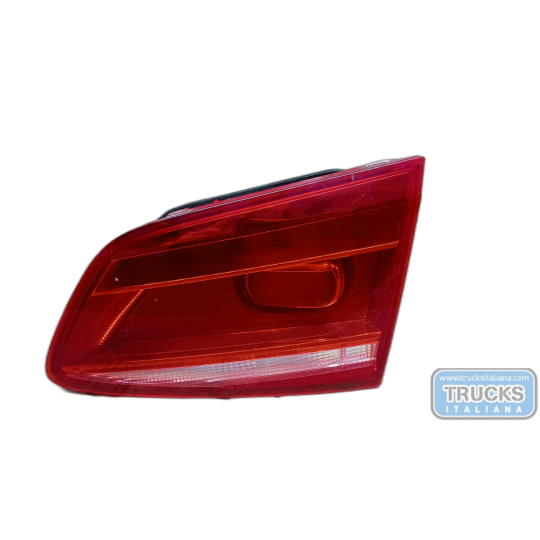 RIGHT REAR LIGHT ON BACK  VOLKSWAGEN Passat 2010>2014 used