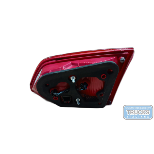 LEFT REAR LIGHT ON BACK VOLKSWAGEN Passat 2010>2014 used