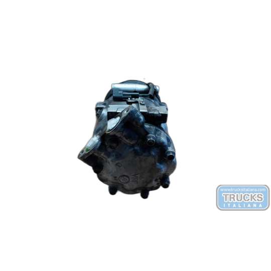 COMPRESSORE ARIA CONDIZIONATA VOLVO V50 usato