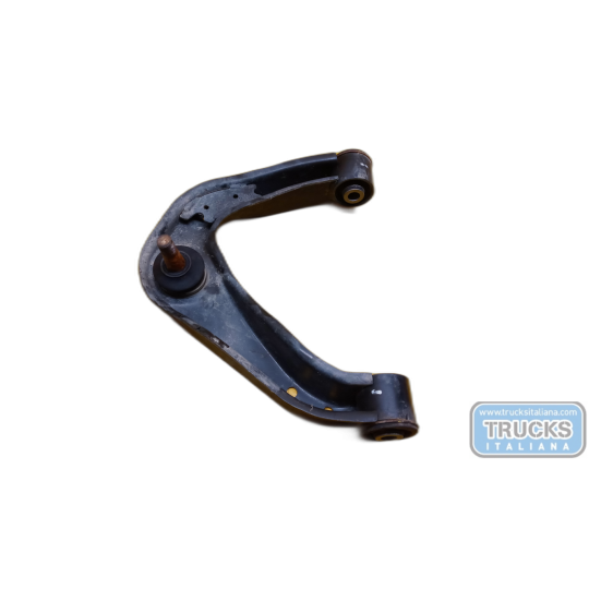 BRACCIO SOSPENSIONE SUPERIORE DESTRO NISSAN Navarra 2015> usato