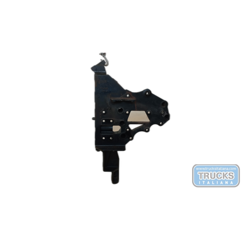 RENAULT truck SUPPORTO PARAURTO RENAULT truck T 2014> usato