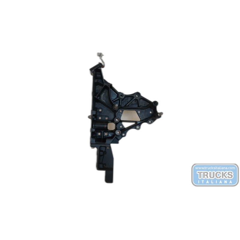 RENAULT truck SUPPORTO PARAURTO RENAULT truck T 2014> usato