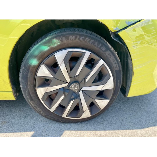 PEUGEOT 208 1.2 BENZINA STYLE