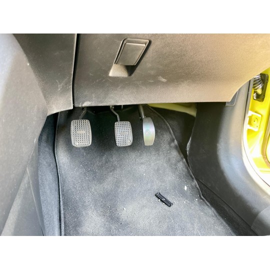 PEUGEOT 208 1.2 BENZINA STYLE