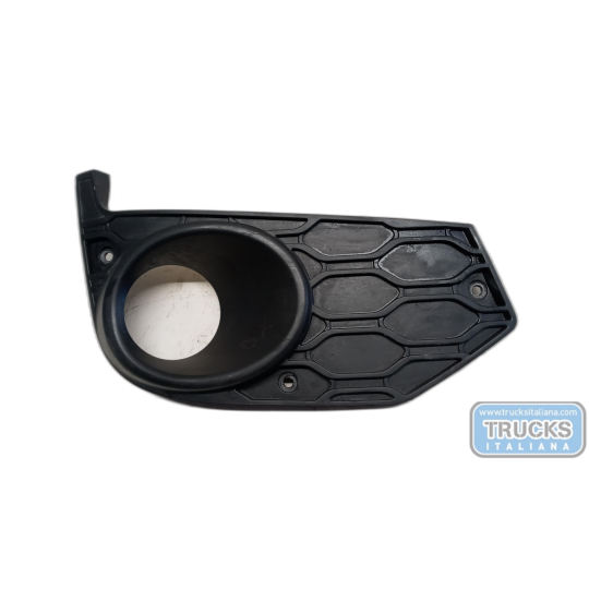 GRIGLIA PARAURTI ANT.DX IVECO Daily 2014>2019 usato
