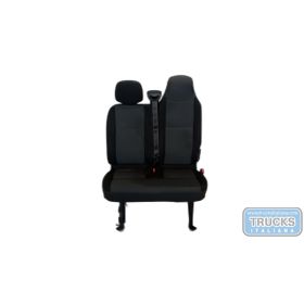 FRONT SEATS RENAULT van...