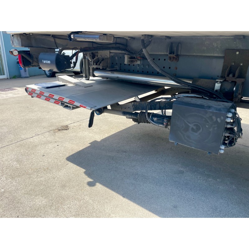 DAF DAF CF 450 FAN 6X2 ISOTERMICO + FRIGO CARRIER-