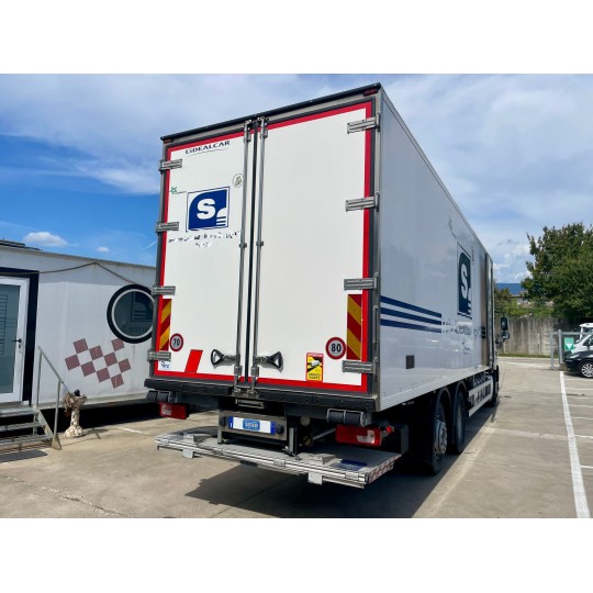 DAF CF 450 FAN 6X2 ISOTERMICO + FRIGO CARRIER-