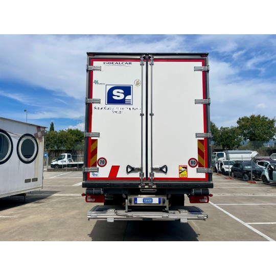 DAF CF 450 FAN 6X2 ISOTERMICO + FRIGO CARRIER-