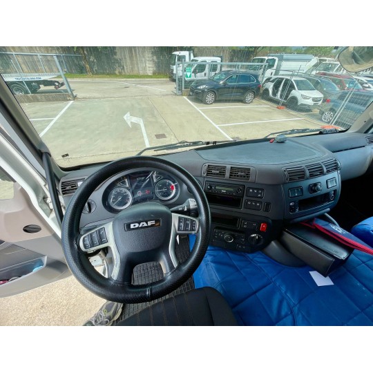 DAF CF 450 FAN 6X2 ISOTERMICO + FRIGO CARRIER-