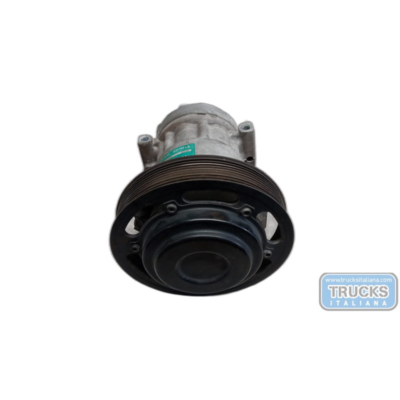 VOLVO truck AIR CONDITIONER COMPRESSOR VOLVO truck FH euro 6 used